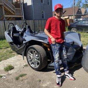 Meet your Posher, Eduardo